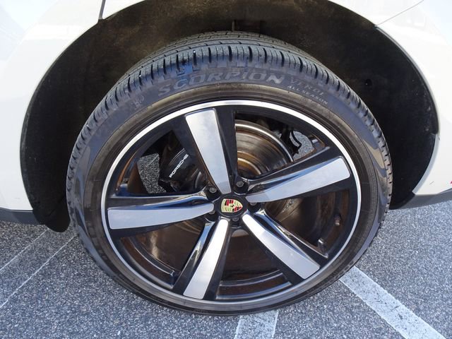 Used 2023 Porsche Macan S image 35