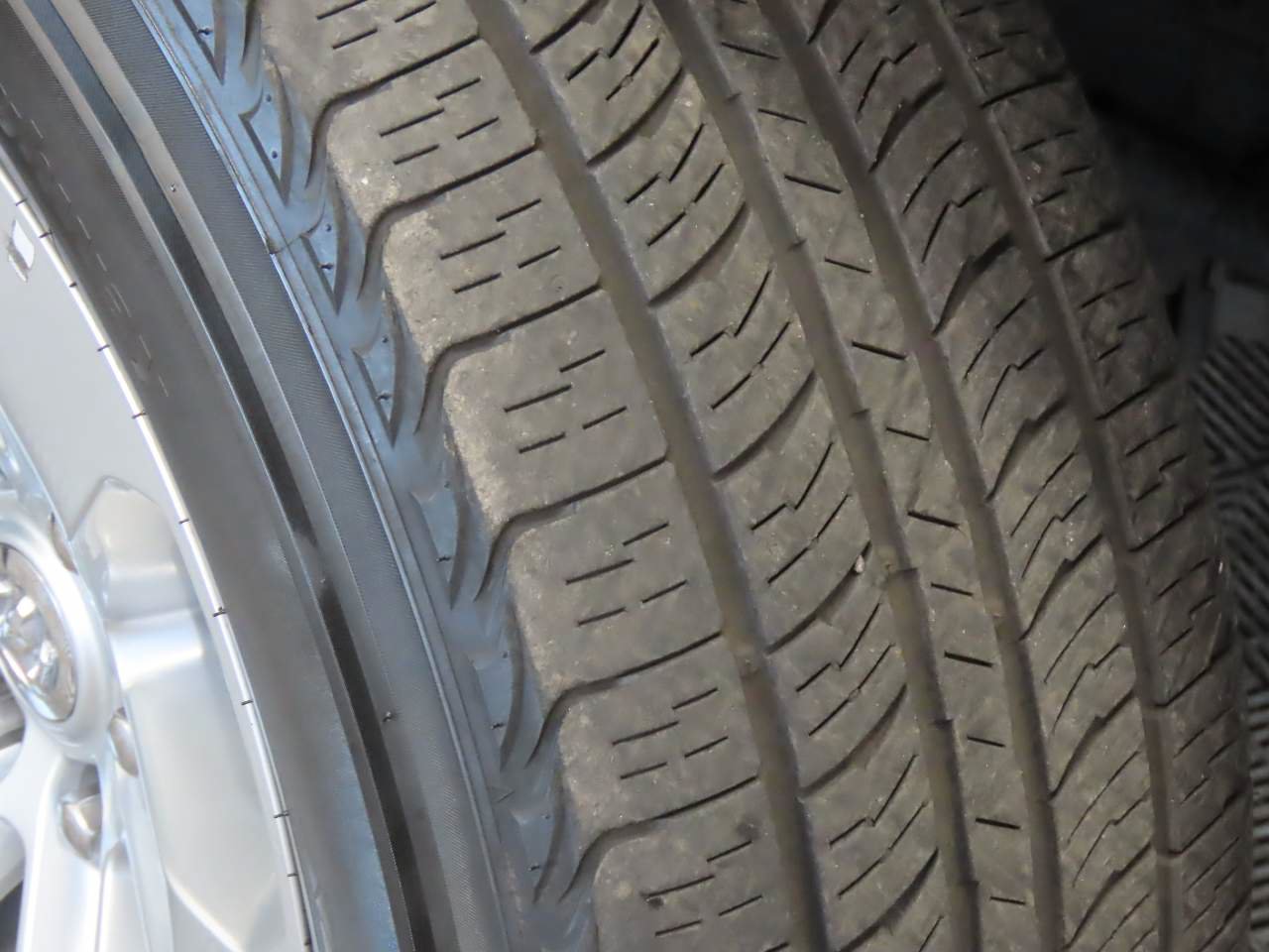 Used 2024 RAM 1500 Laramie RWD image 10