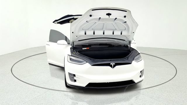 Used 2018 Tesla Model X 75D AWD/4WD image 12