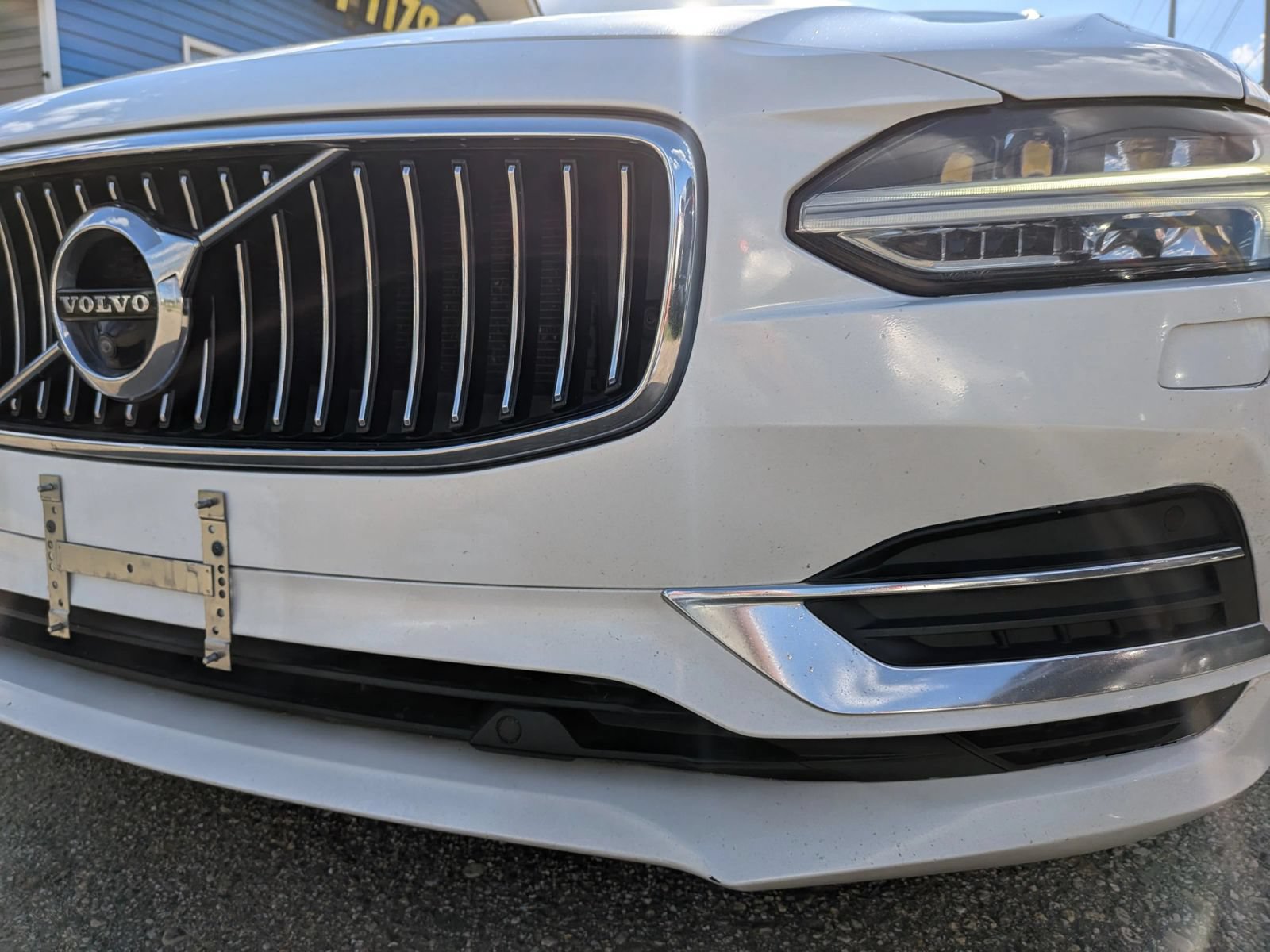Used 2018 Volvo S90 T8 Inscription w/ Convenience Package AWD/4WD image 10