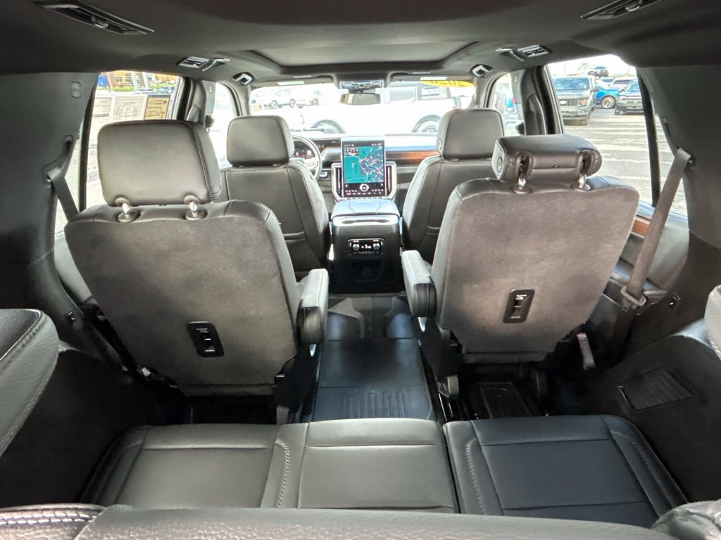 Used 2026 GMC Yukon Denali w/ Sun & Power Step Package AWD/4WD image 60