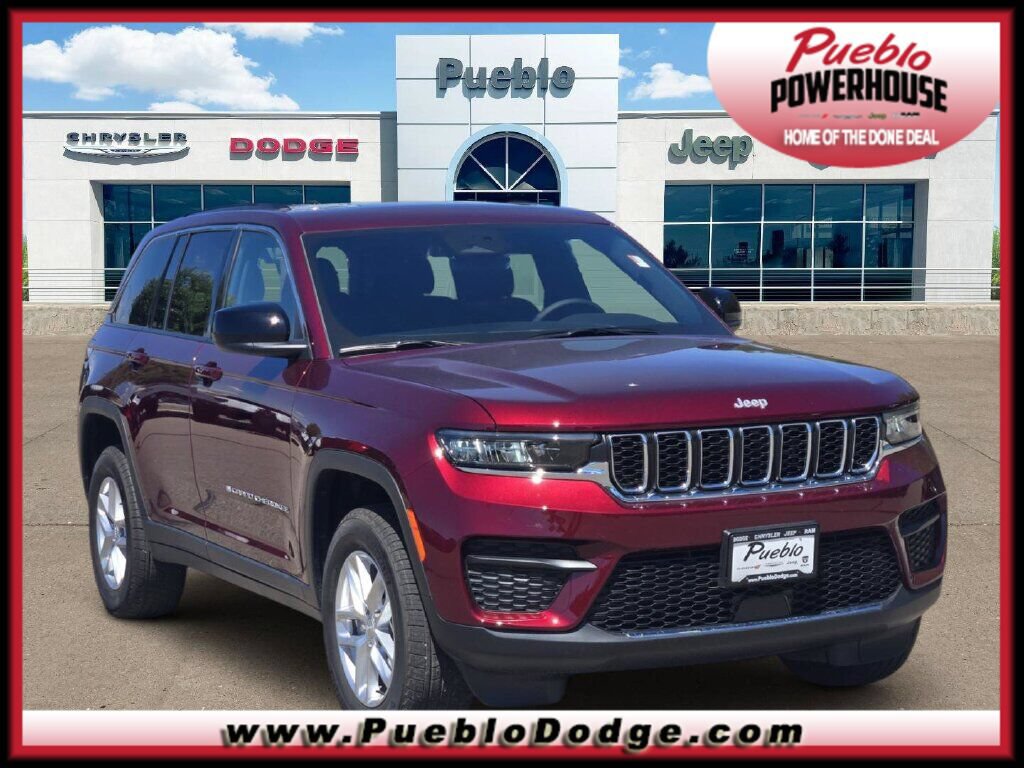 Used 2026 Jeep Grand Cherokee Laredo X AWD/4WD image 1