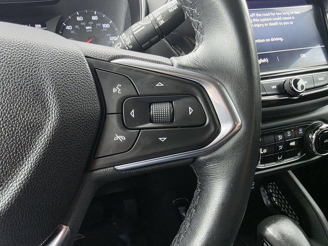 Used 2021 Chevrolet TrailBlazer LT w/ Premium Seating Package AWD/4WD image 28