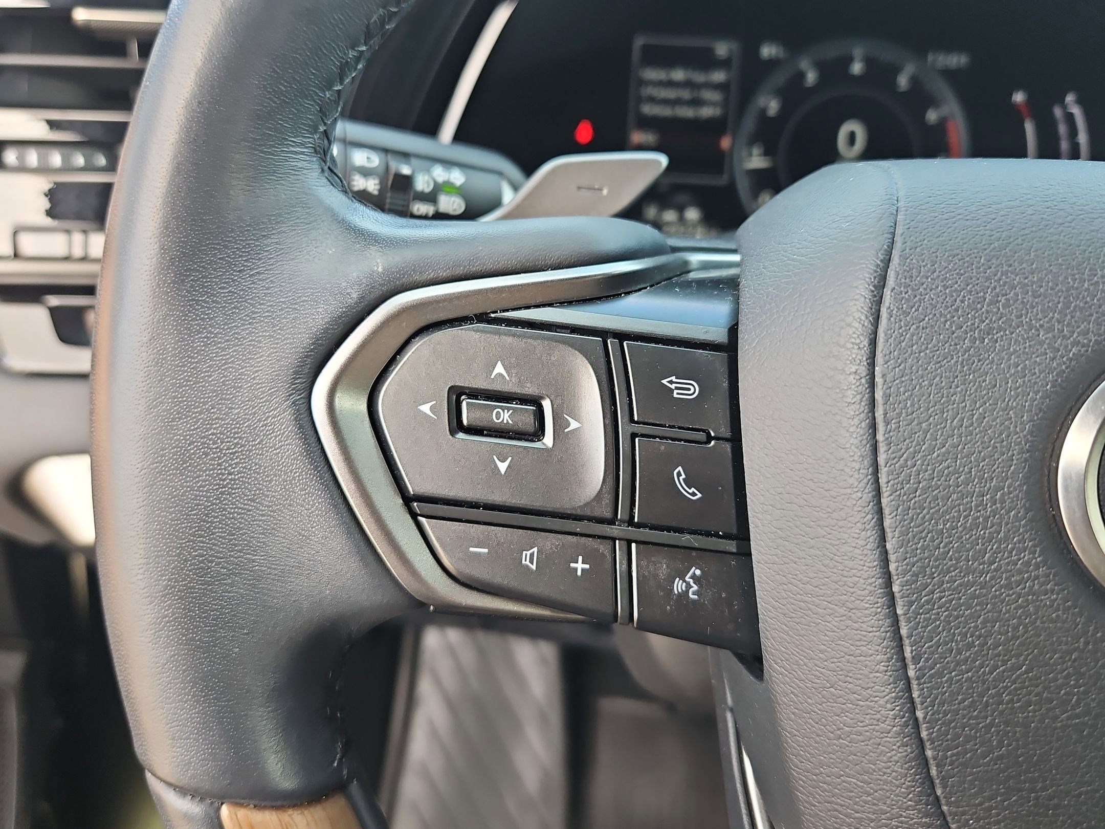 Used 2023 Lexus RX 350 Premium w/ Cold Area Package image 18