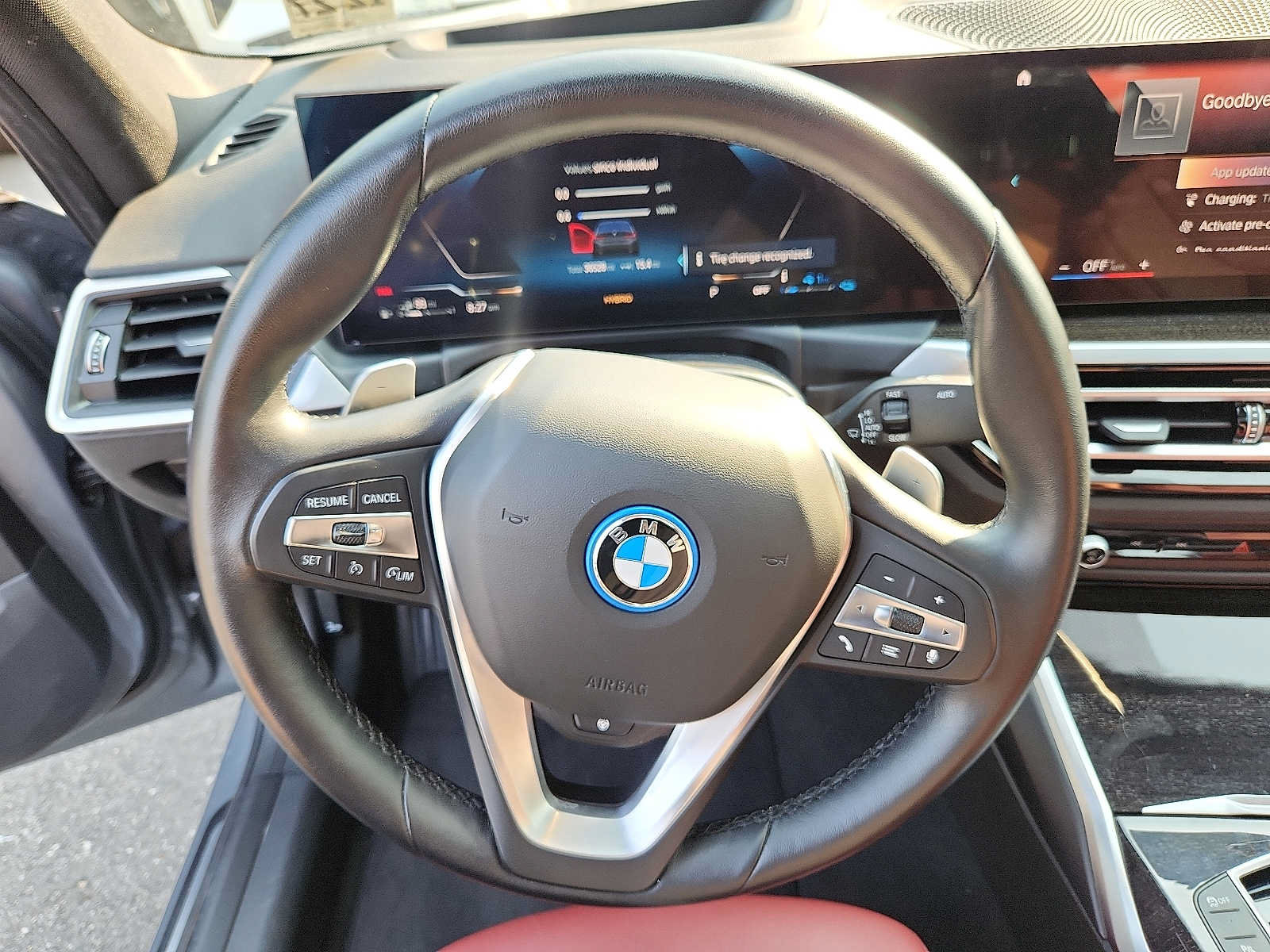 Used 2023 BMW 330e xDrive w/ Premium Package AWD/4WD image 19