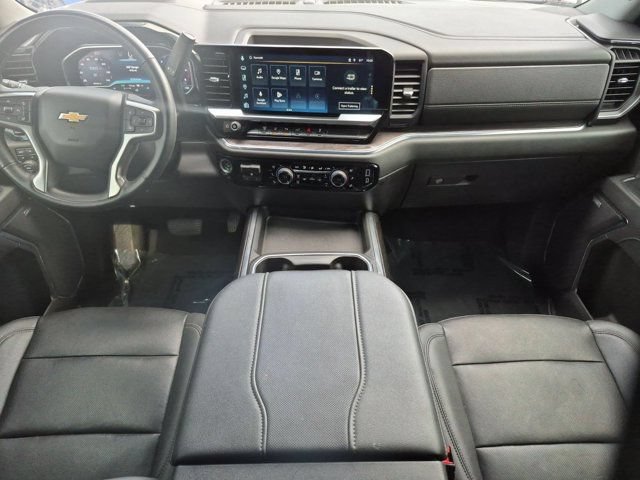 Used 2024 Chevrolet Silverado 2500 LTZ w/ LTZ Convenience Package AWD/4WD image 12
