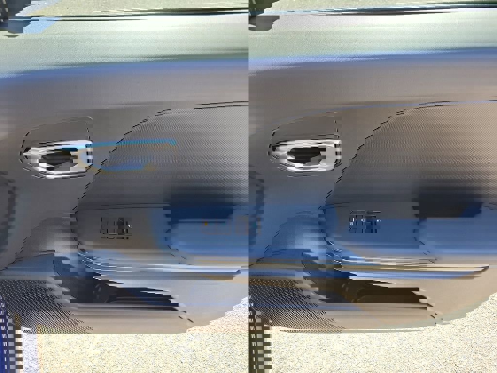 New 2026 Kia K4 LXS image 10