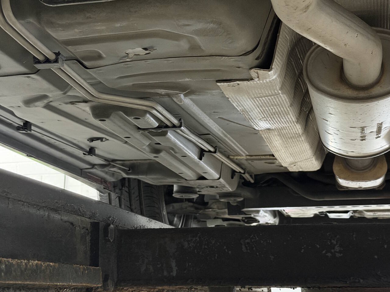 Used 2006 Cadillac DTS w/ Trunk Convenience Package FWD image 26