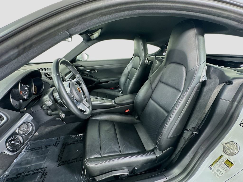 Used 2018 Porsche 718 Cayman RWD image 5