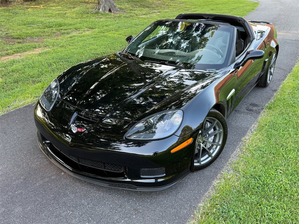 Used 2013 Chevrolet Corvette Grand Sport w/ 3LT Preferred Equipment Group RWD image 10