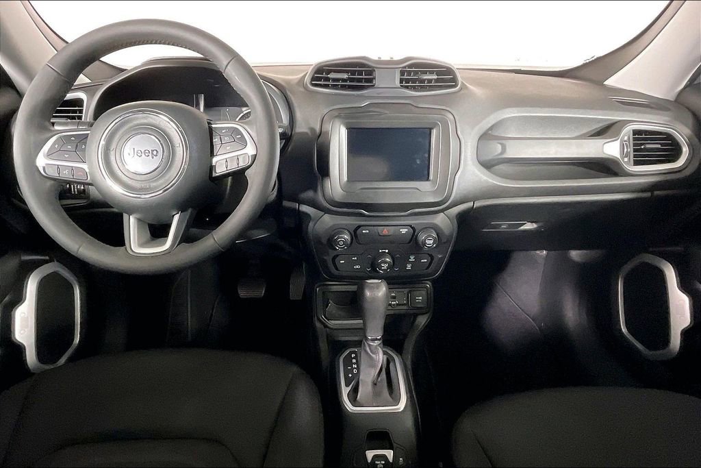 Used 2020 Jeep Renegade Latitude image 15