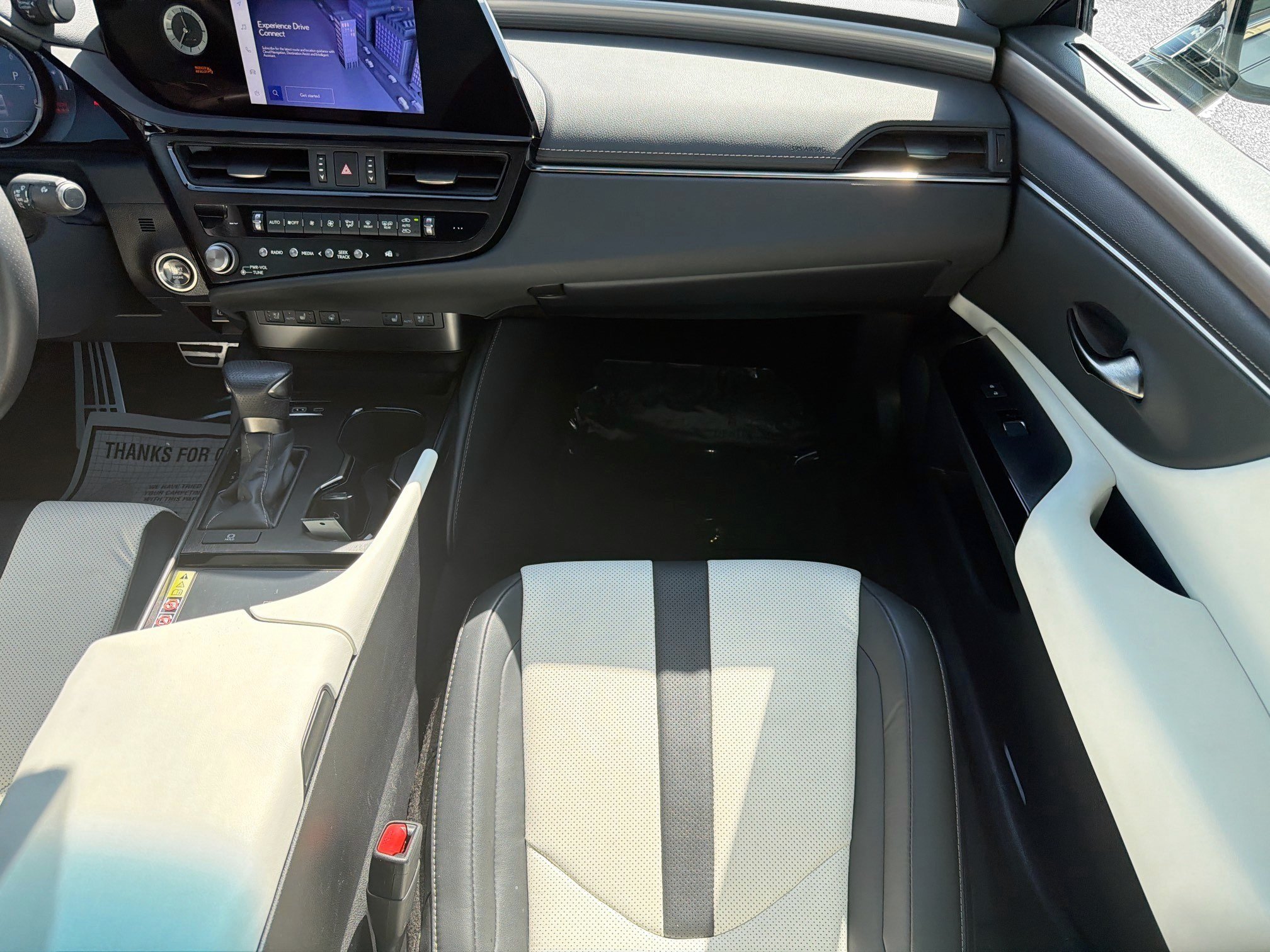 Used 2023 Lexus ES 350 F Sport w/ Accessory Package (Z2) FWD image 18