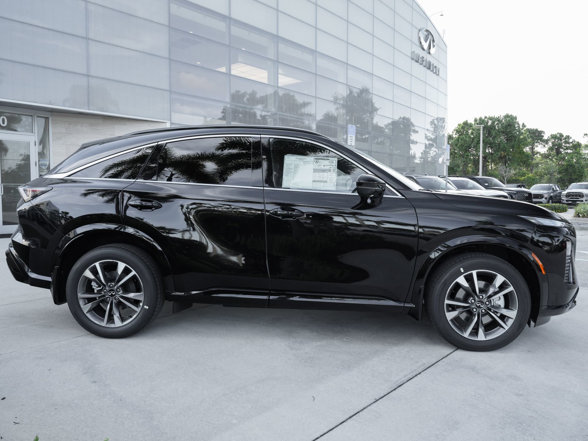 New 2027 INFINITI QX65 Luxe AWD/4WD image 27
