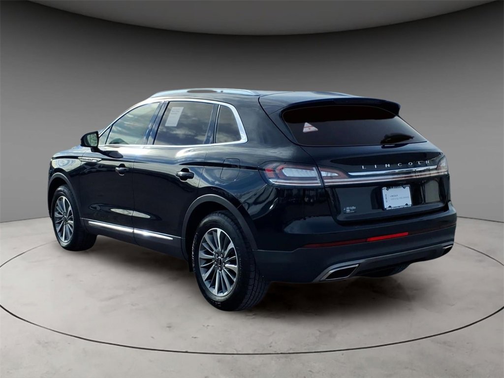 Certified 2023 Lincoln Nautilus FWD image 3