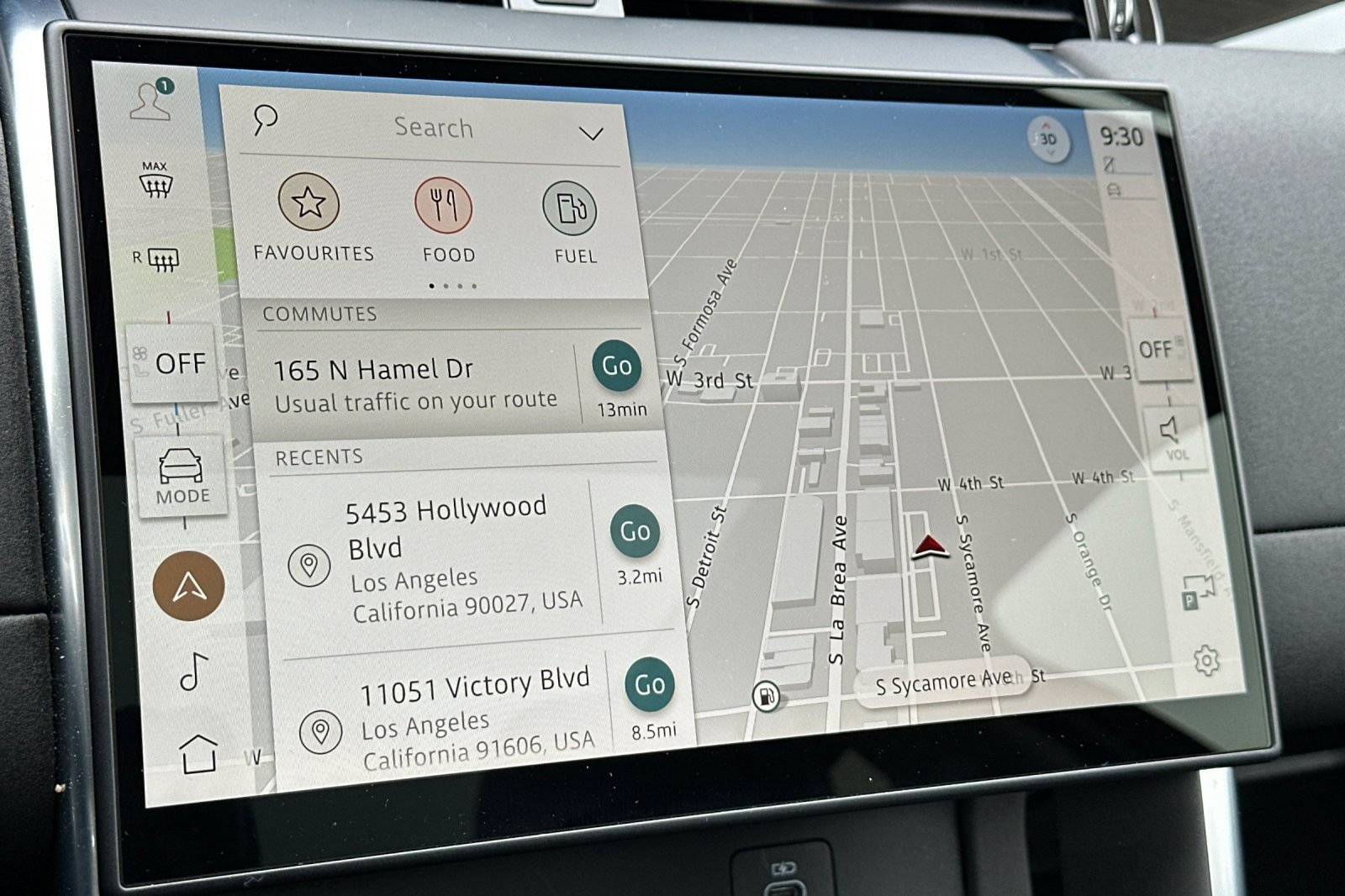 Used 2025 Land Rover Discovery Sport S image 21