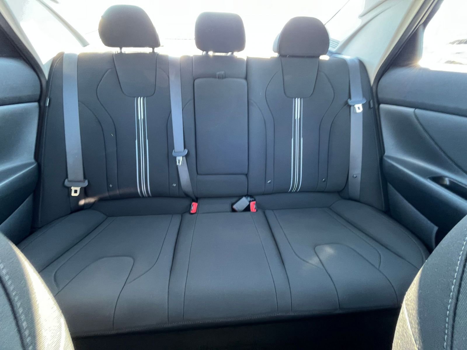 Used 2025 Hyundai Elantra SEL image 37