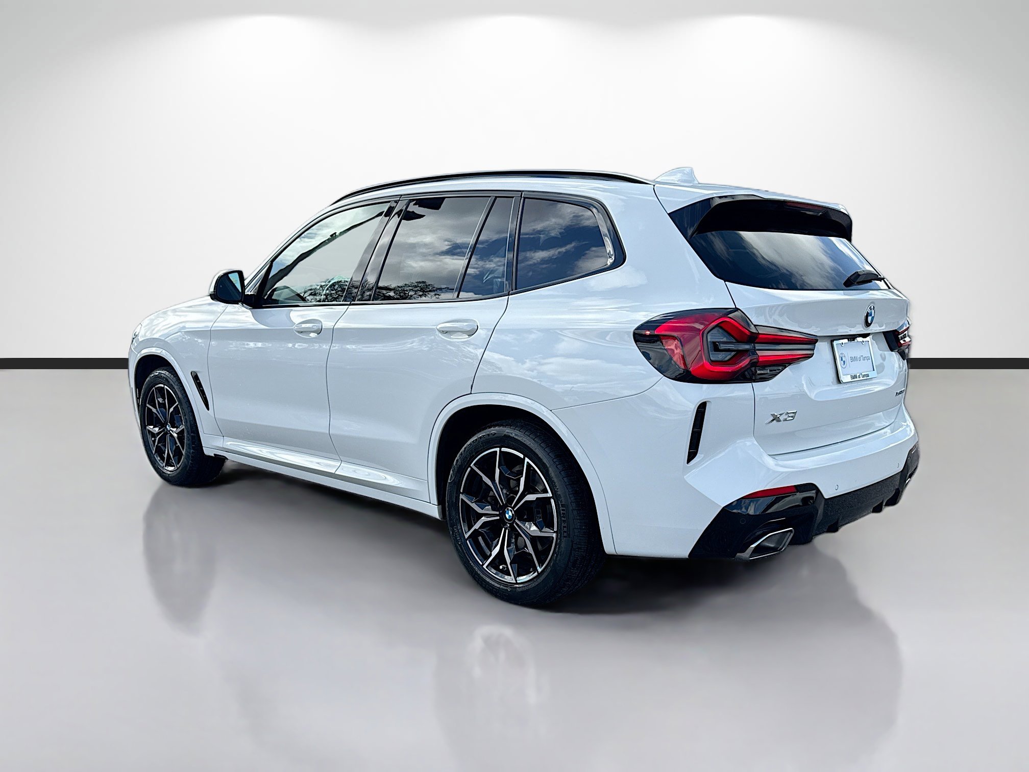 Used 2023 BMW X3 xDrive30i w/ M Sport Package image 5