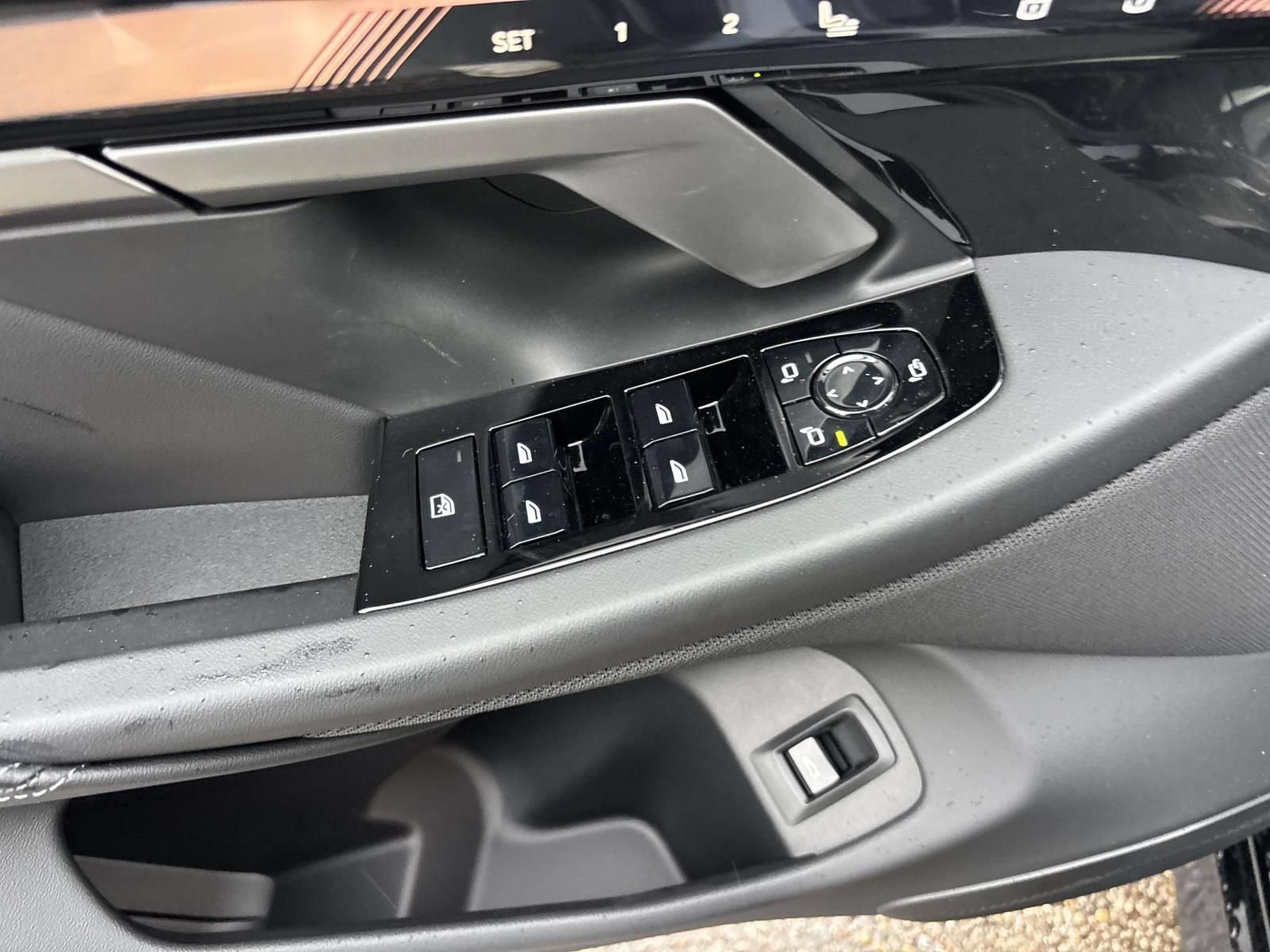 New 2026 BMW i5 eDrive40 w/ M Sport Package AWD/4WD image 34