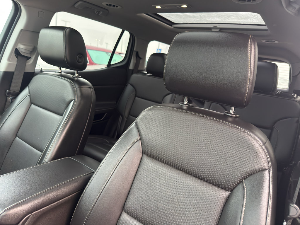 Certified 2023 GMC Acadia SLT w/ LPO, Floor Liner Package AWD/4WD image 28