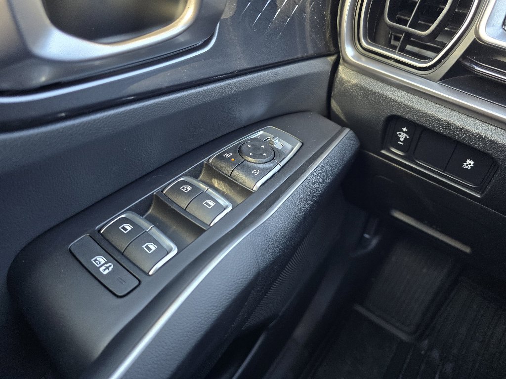New 2025 Kia Sorento S w/ Panoramic Sunroof Package image 22