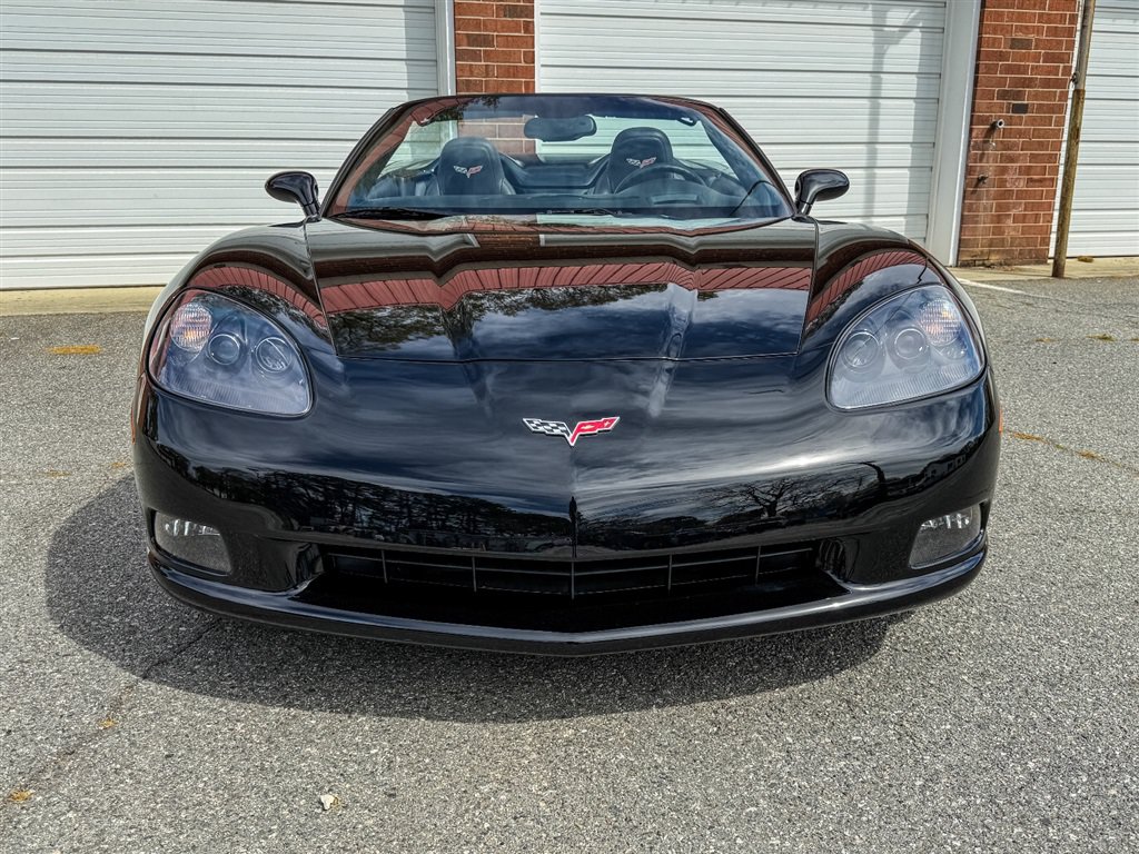 Used 2011 Chevrolet Corvette Convertible w/ Preferred Equipment Group RWD image 14