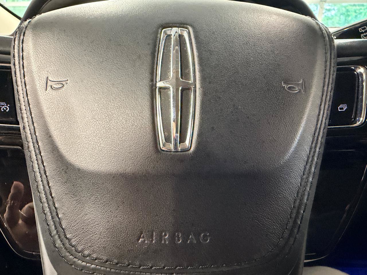 Used 2020 Lincoln Aviator Reserve w/ Equipment Group 201A RWD image 41