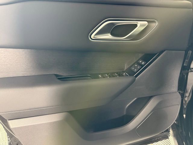 New 2026 Land Rover Range Rover Velar Dynamic SE image 14