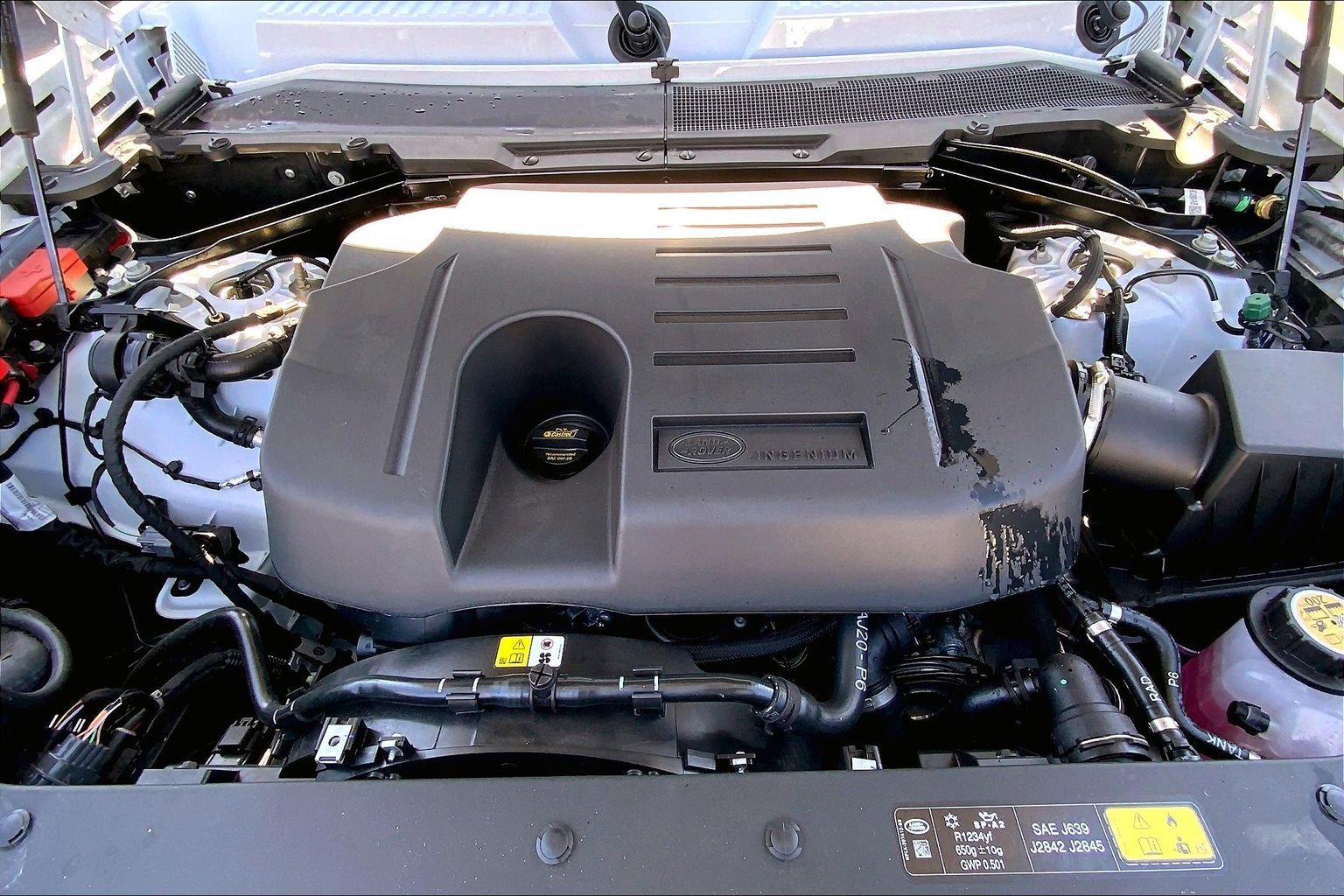 New 2026 Land Rover Defender 110 X-Dynamic SE image 14