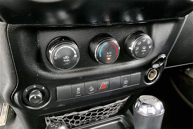 Used 2014 Jeep Wrangler Unlimited Rubicon w/ Dual Top Group image 22