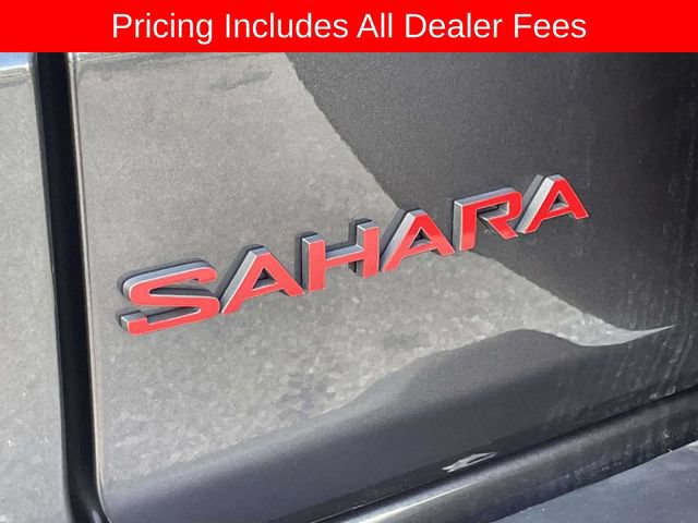 Used 2025 Jeep Wrangler Unlimited Sahara w/ Safety Group AWD/4WD image 14