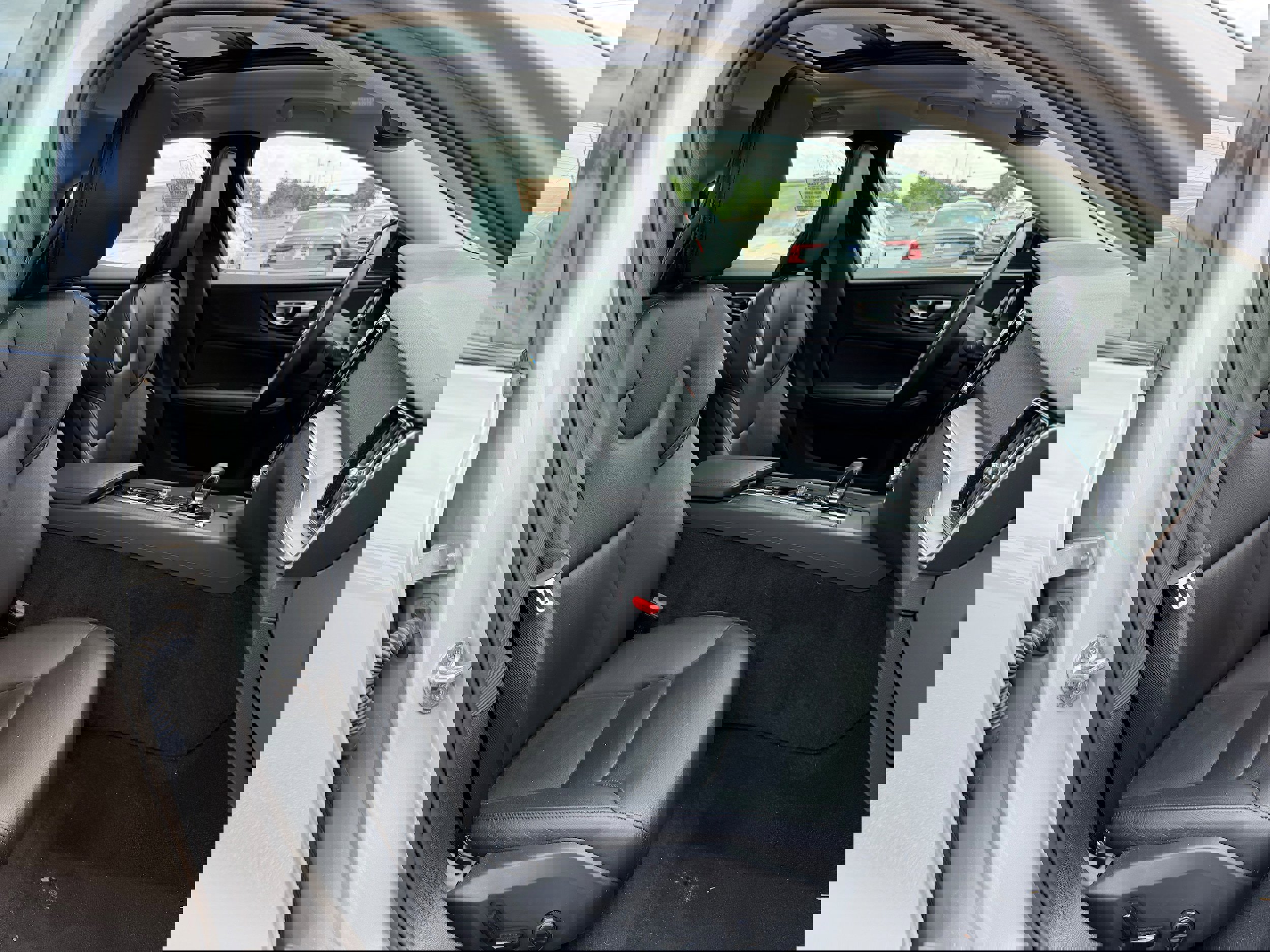 Certified 2025 Volvo S60 B5 Core FWD image 10