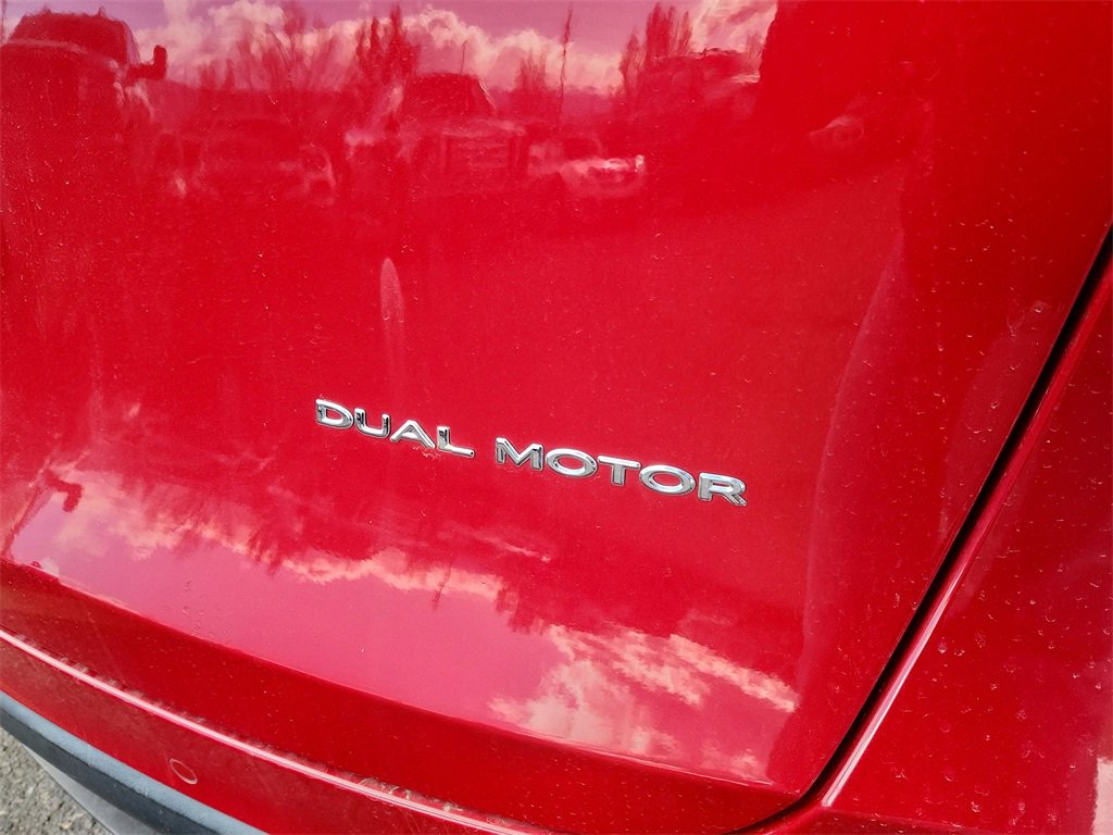 Used 2021 Tesla Model Y Long Range image 14