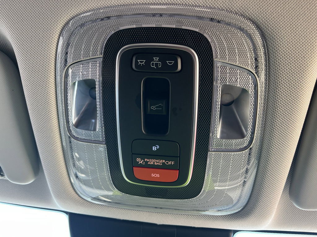 Used 2025 Hyundai Kona Limited AWD/4WD image 30