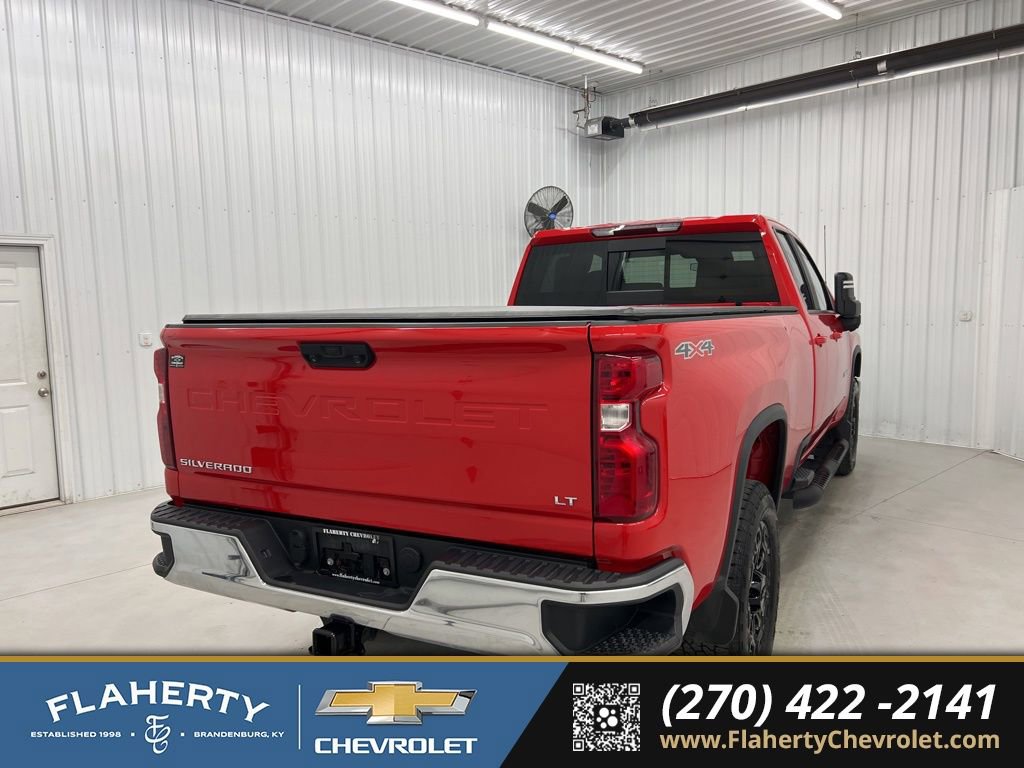 Used 2024 Chevrolet Silverado 3500 LT w/ Convenience Package image 3