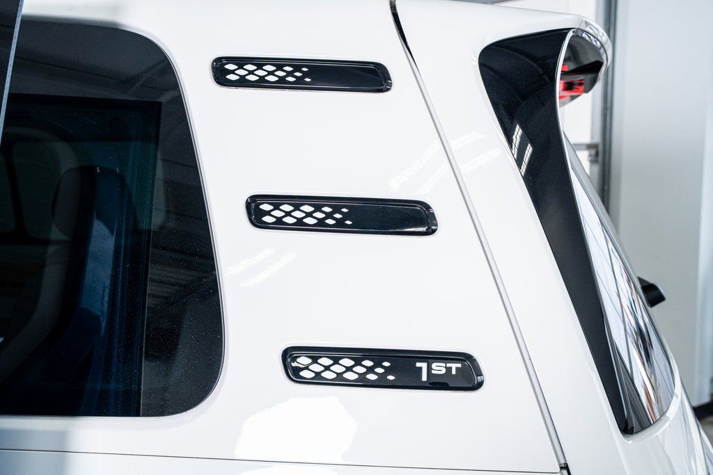 Used 2025 Volkswagen ID. Buzz 1st Edition image 20