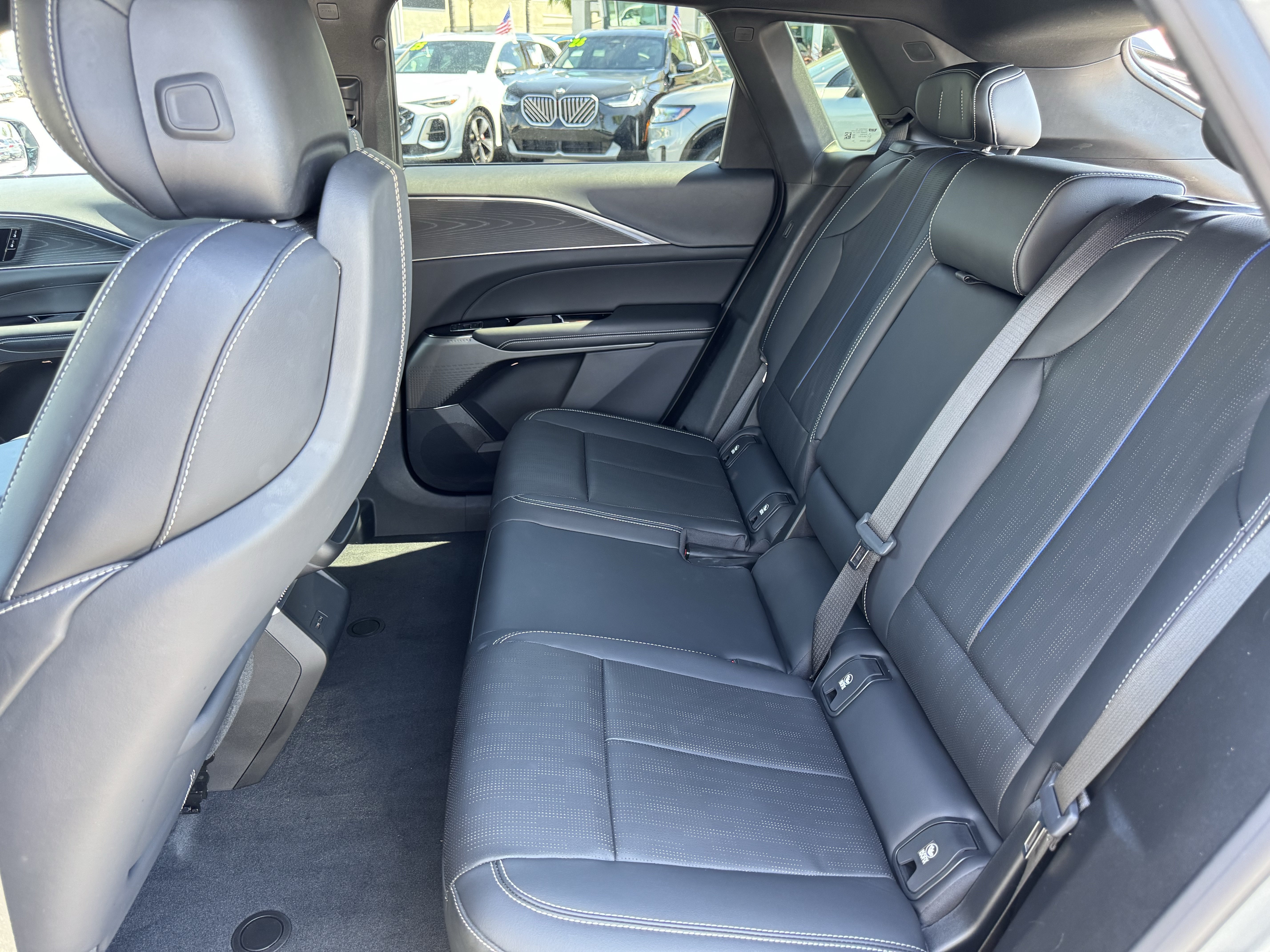 Used 2024 Cadillac Lyriq Luxury w/ LPO, Floor Liner Package RWD image 33