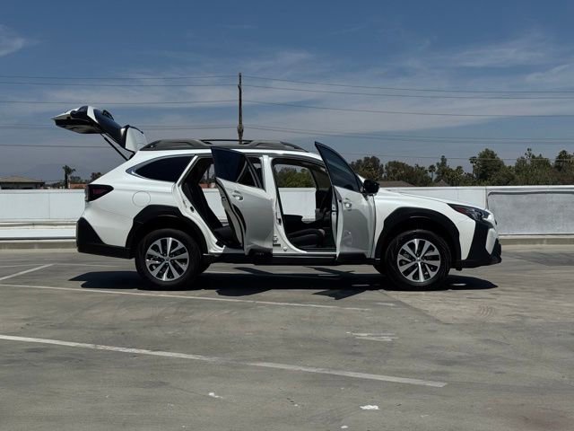 Certified 2025 Subaru Outback Premium AWD/4WD image 29