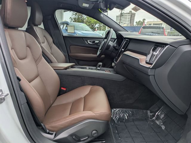 Certified 2023 Volvo V60 B5 Cross Country Plus w/ Climate Package image 30
