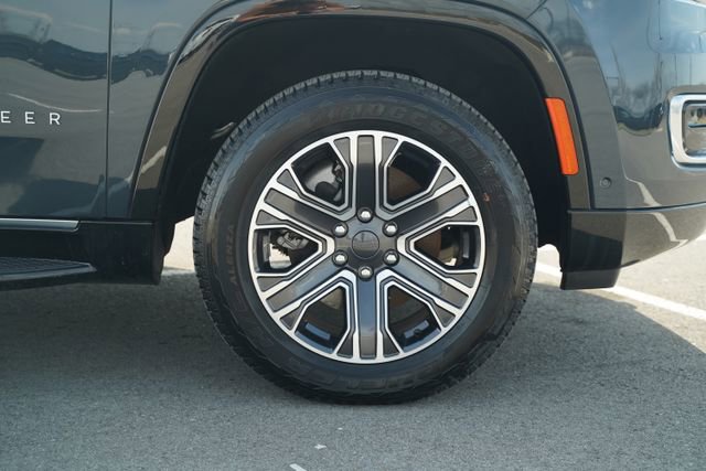 Used 2024 Jeep Wagoneer 4WD w/ Premium Group I image 46