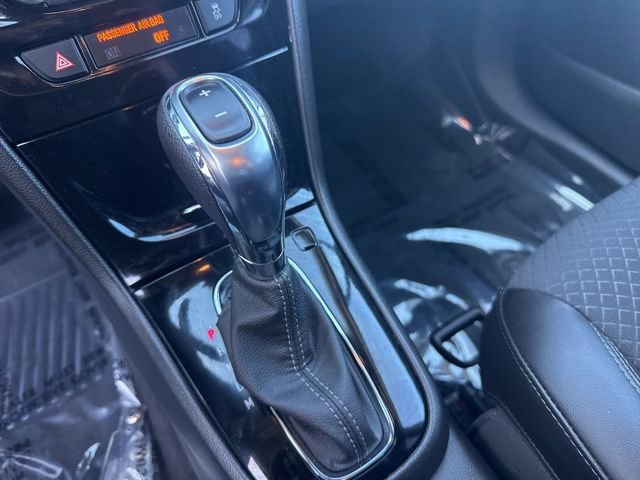 Used 2022 Buick Encore Preferred w/ Safety Package image 21