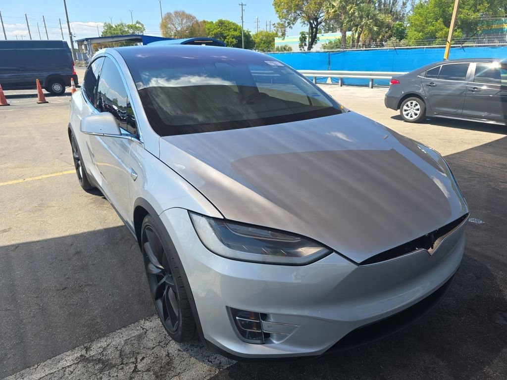 Used 2018 Tesla Model X 75D AWD/4WD image 7