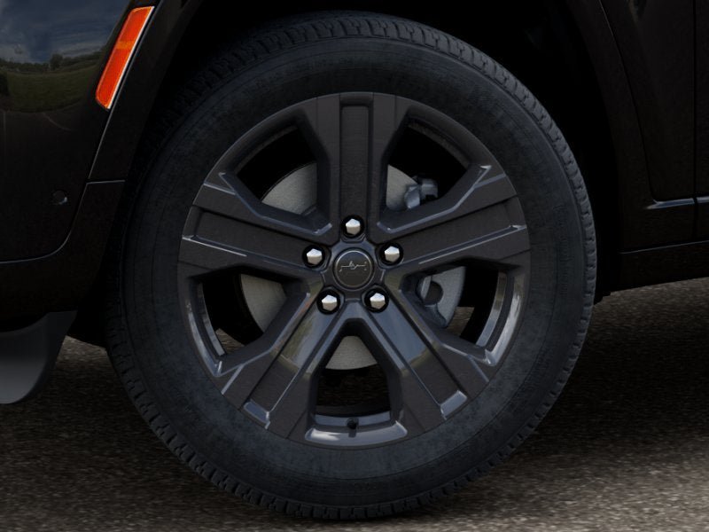 New 2027 Jeep Grand Cherokee Limited AWD/4WD image 4