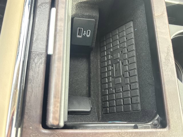 Used 2022 Lincoln Navigator Reserve image 42