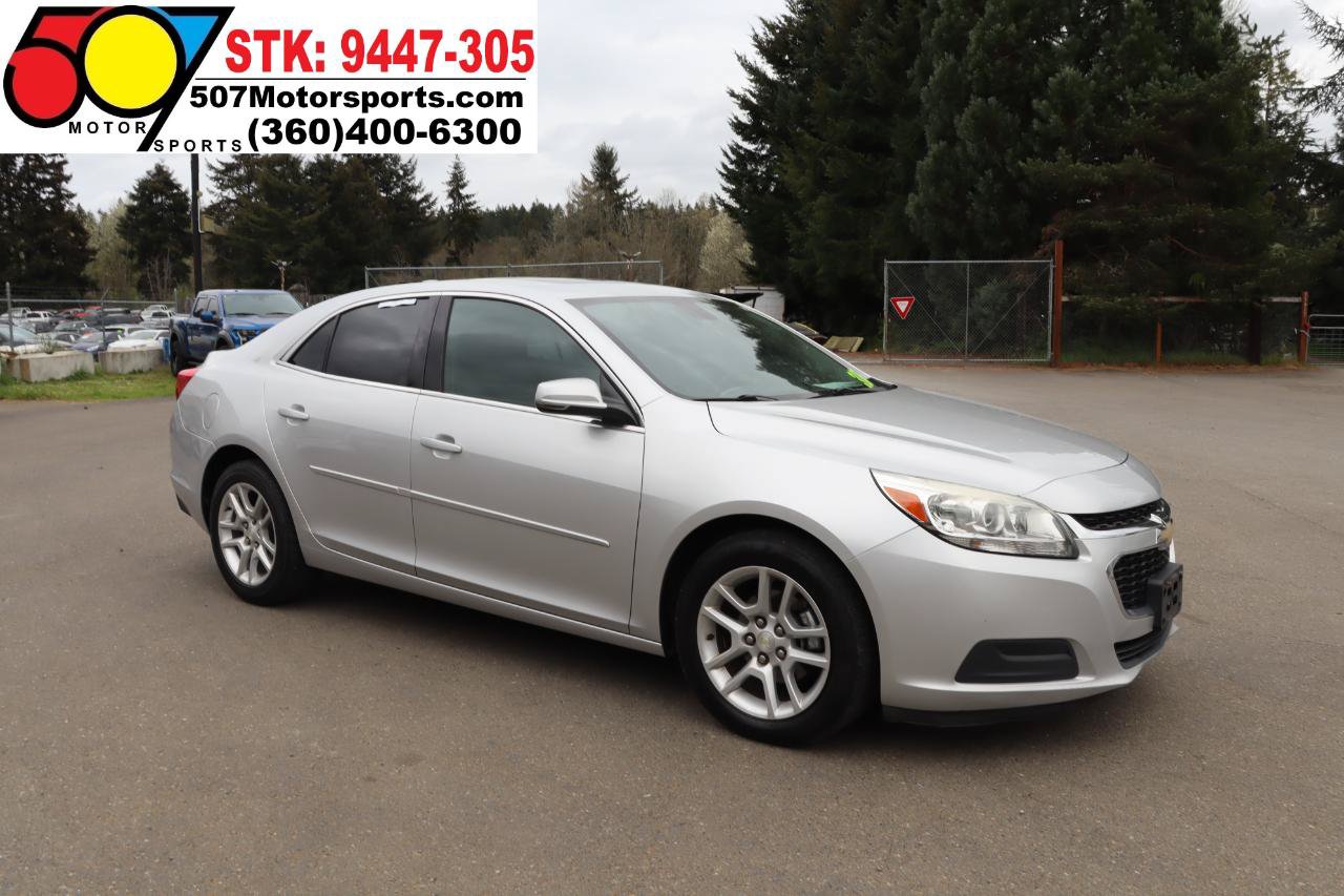 Used 2016 Chevrolet Malibu LT w/ Sun And Convenience Package FWD image 10