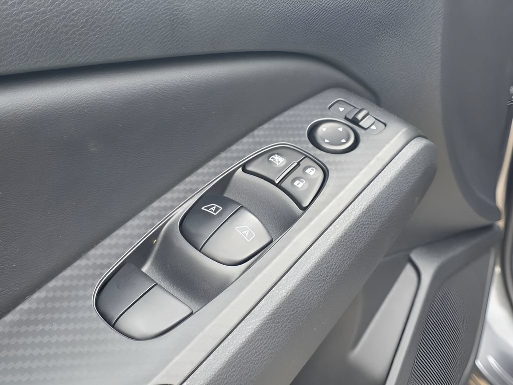 New 2026 Nissan Altima 2.5 SV w/ SV Special Edition Package FWD image 13