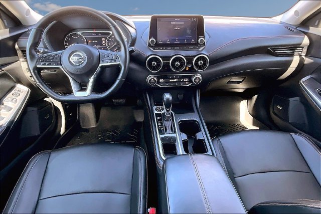 Used 2023 Nissan Sentra SR w/ SR Premium Package FWD image 7