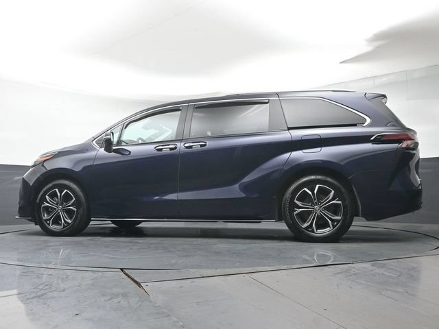 Certified 2025 Toyota Sienna Platinum AWD/4WD image 41
