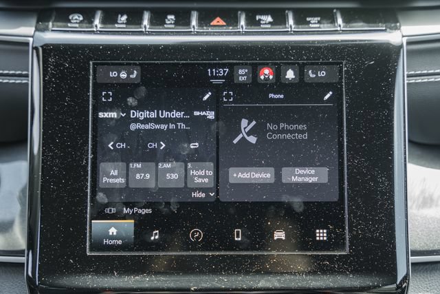 Used 2023 Jeep Grand Cherokee Altitude AWD/4WD image 29