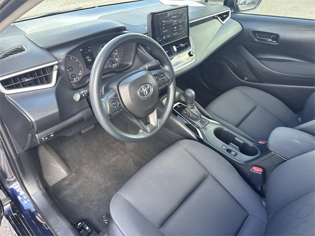 Used 2025 Toyota Corolla LE image 29