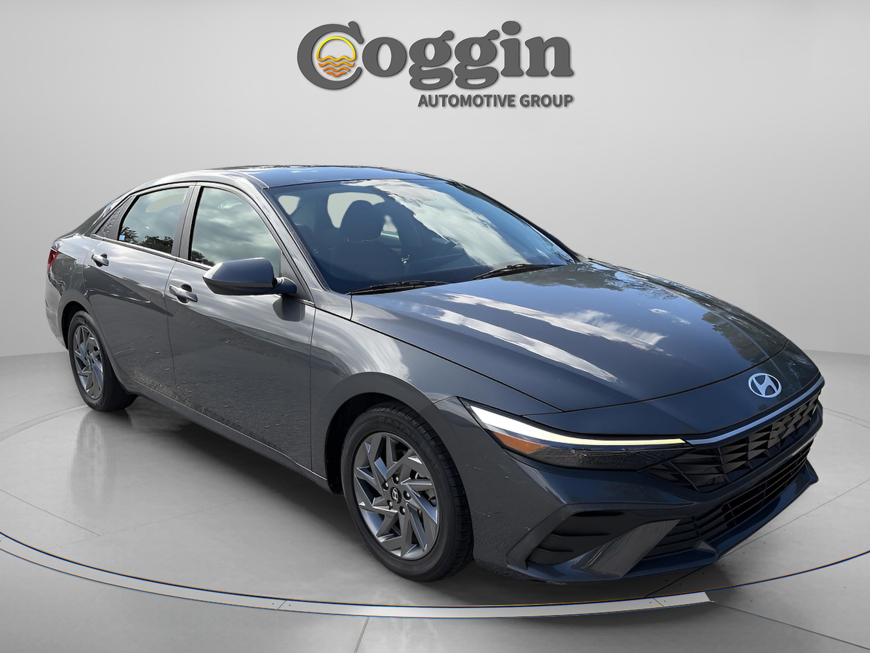 Used 2024 Hyundai Elantra SEL image 9